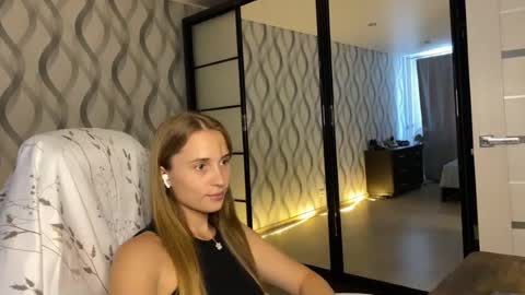 LUNA online show from 07-17-26, 04:01