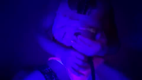 Snapshot of litleputa chatting on 12-01-25, 07:41 litleputa online show from 12-01-25, 07:41