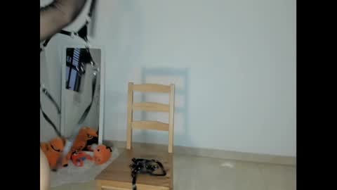 Snapshot of litlle_danni chatting on 12-27-24, 11:21 Danni online show from 12-27-24, 11:21