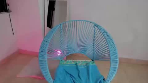 Snapshot of litlle_danni chatting on 09-21-25, 12:01 Danni online show from 09-21-25, 12:01