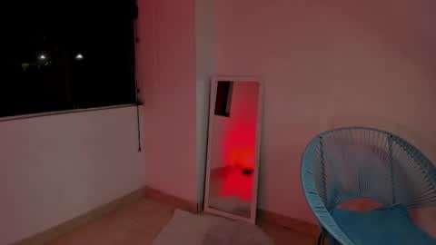 Snapshot of litlle_danni chatting on 10-04-25, 12:41 Danni online show from 10-04-25, 12:41