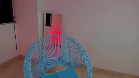 Snapshot of litlle_danni chatting on 10-09-25, 02:31 Danni online show from 10-09-25, 02:31