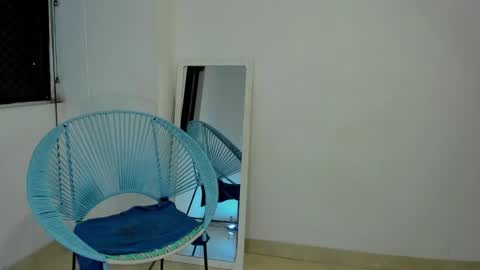 Snapshot of litlle_danni chatting on 10-17-25, 12:14 Danni online show from 10-17-25, 12:14