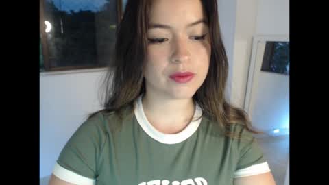 Snapshot of litlle_danni chatting on 11-01-25, 10:56 Danni online show from 11-01-25, 10:56