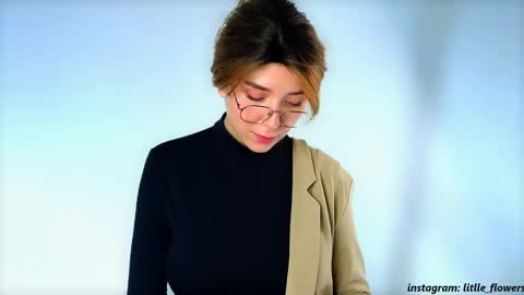 Lana online show from 04-22-26, 04:48