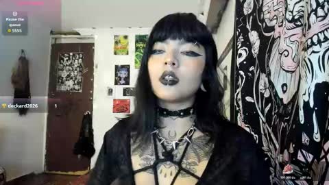 Snapshot of litlle_riot chatting on 01-11-26, 06:46 Little Riot online show from 01-11-26, 06:46