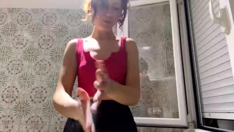 Diana Woods online show from 12-22-25, 05:54