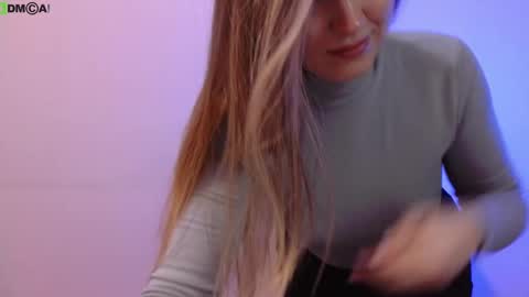 Snapshot of little___angell chatting on 02-19-25, 03:27 Tina online show from 02-19-25, 03:27