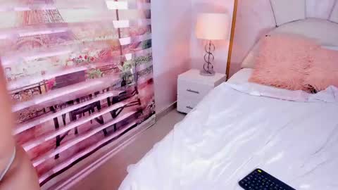 little__doll18 online show from 05-08-26, 09:31