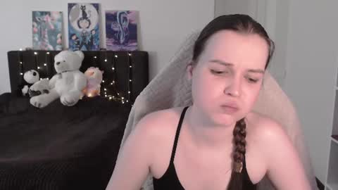 little__flowers online show from 06-27-26, 08:08