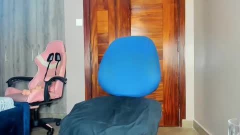 little_africa online show from 04-06-26, 07:20