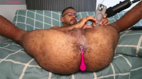 Little bear - give my room a like thanks. online show from 04-21-26, 04:23