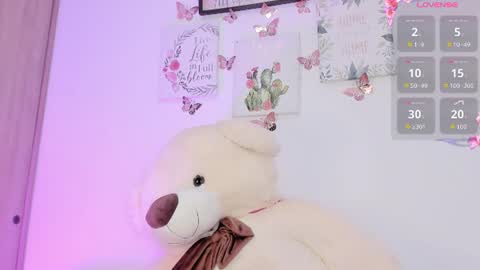 Snapshot of little_channel_ chatting on 06-17-26, 11:34 online show from 06-17-26, 11:34