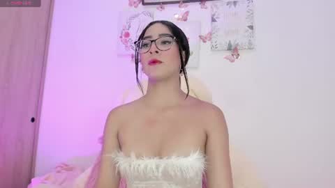Snapshot of little_channel_ chatting on 06-26-26, 11:14 online show from 06-26-26, 11:14
