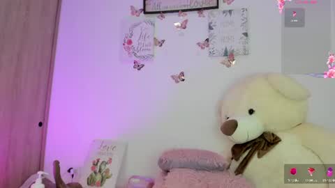 Snapshot of little_channel_ chatting on 07-25-26, 11:19 online show from 07-25-26, 11:19