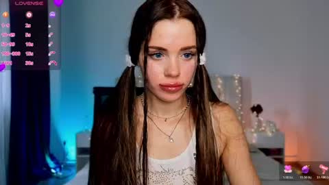 Snapshot of little_cuti1e chatting on 07-17-26, 08:21 Kathrine online show from 07-17-26, 08:21