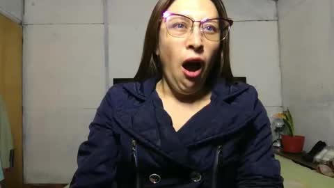 Diablita online show from 10-01-25, 02:06