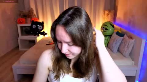 Alexandra online show from 10-30-25, 02:46