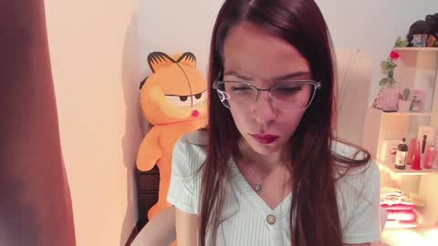 Snapshot of little_eli chatting on 01-29-25, 07:11 Help me reach 100 likes online show from 01-29-25, 07:11