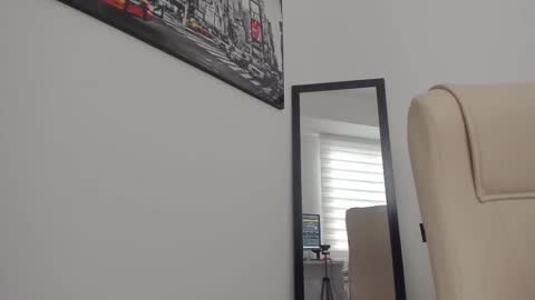 Snapshot of little_eli chatting on 02-27-25, 07:26 Help me reach 100 likes online show from 02-27-25, 07:26