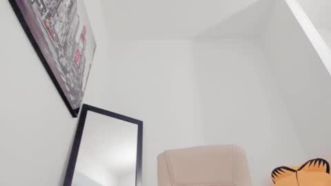 Snapshot of little_eli chatting on 03-07-25, 10:21 Help me reach 100 likes online show from 03-07-25, 10:21