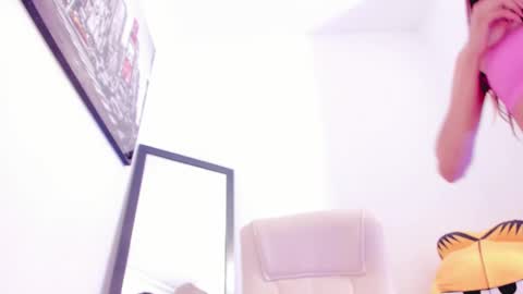 Snapshot of little_eli chatting on 03-10-25, 10:24 Help me reach 100 likes online show from 03-10-25, 10:24