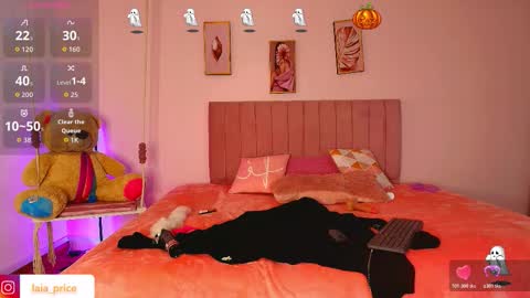 Ellie  online show from 10-25-25, 07:41