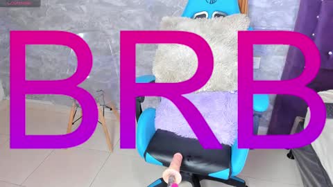 Snapshot of little_lili19 chatting on 01-12-25, 07:00 Lili online show from 01-12-25, 07:00