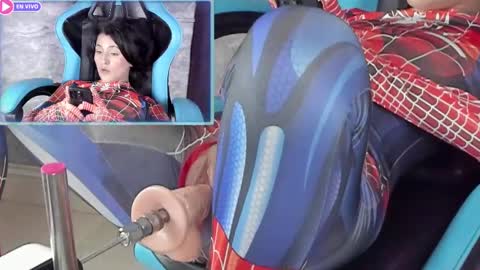 Snapshot of little_lili19 chatting on 01-25-25, 12:38 Lili online show from 01-25-25, 12:38