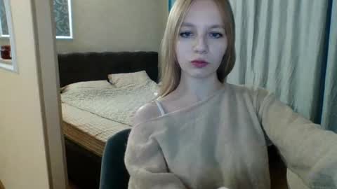 Snapshot of little_mariaa chatting on 10-10-25, 05:45 Maria online show from 10-10-25, 05:45