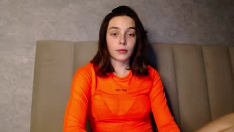 Snapshot of little_mia__ chatting on 11-16-25, 09:31 Mia Im online every day 1530 PM in New York 2030 PM in London online show from 11-16-25, 09:31