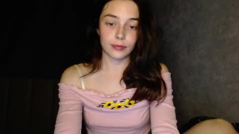 Mia   Im online every day 1530 PM in New York  2030 PM in London online show from 05-29-26, 09:35