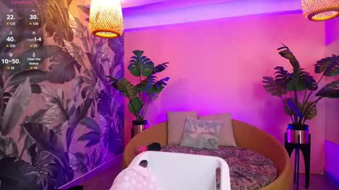 Paulette online show from 10-19-25, 01:12