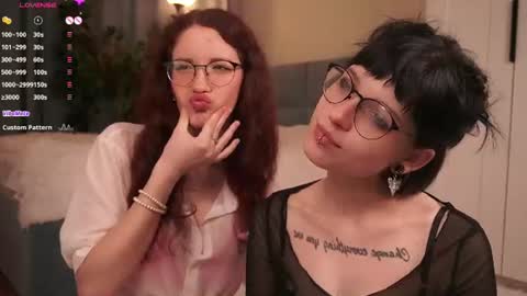 Snapshot of little_poetry chatting on 07-13-26, 08:11 Kiki online show from 07-13-26, 08:11