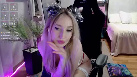 Sonya online show from 12-25-24, 02:25