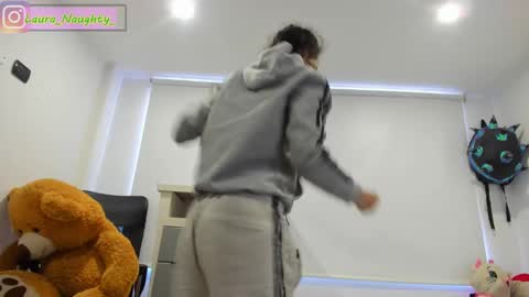 Im Laura. buy my contentcompra mi contenido offline  online show from 01-13-25, 08:48