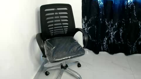 Snapshot of little_tease_banny chatting on 03-15-26, 08:42 banny online show from 03-15-26, 08:42