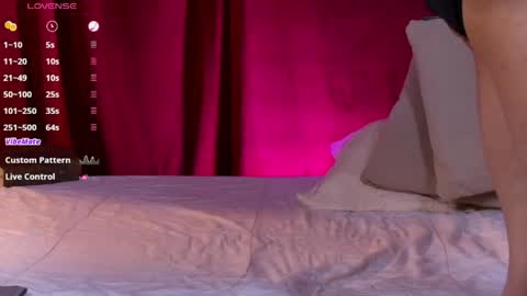 Juan Ferrer online show from 04-28-26, 01:37