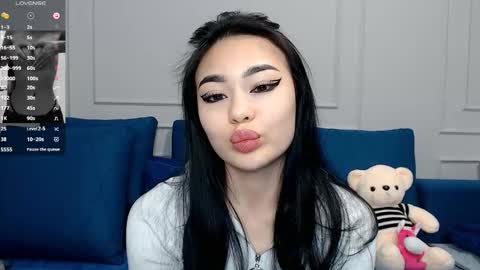 Kwan online show from 02-10-25, 04:58