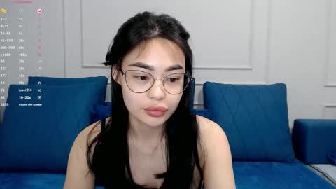 Kwan online show from 03-10-25, 12:04