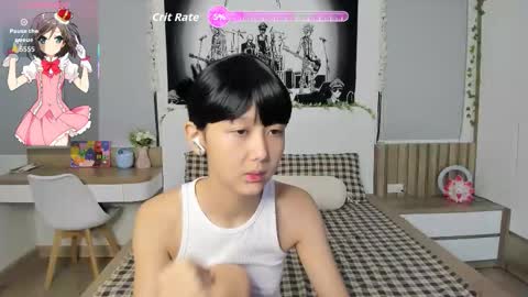 Snapshot of little_yena chatting on 10-15-25, 10:48 Yena and Gabby online show from 10-15-25, 10:48