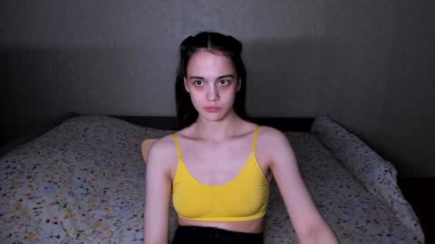 littleashleyy online show from 12-26-24, 08:00