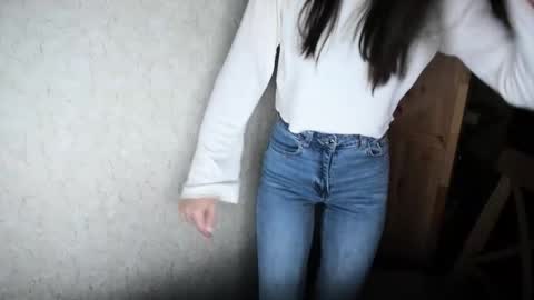 littleashleyy online show from 12-19-25, 02:24