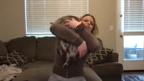 Snapshot of littlebearae chatting on 10-15-25, 12:33 Bea Rae online show from 10-15-25, 12:33