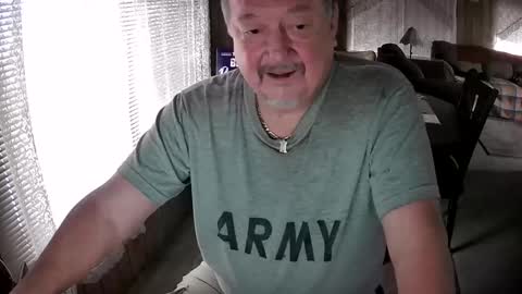 Snapshot of littled83057 chatting on 02-07-25, 06:13 Littled83057 online show from 02-07-25, 06:13