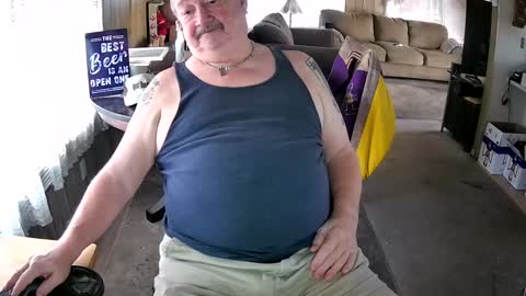 Snapshot of littled83057 chatting on 09-20-25, 05:03 Littled83057 online show from 09-20-25, 05:03