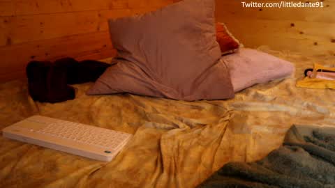 Maria and Viktor online show from 01-10-25, 05:56