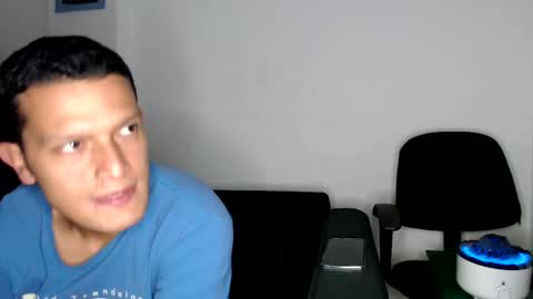 Manu online show from 02-18-25, 02:59