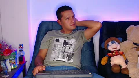 Manu online show from 04-03-26, 03:04