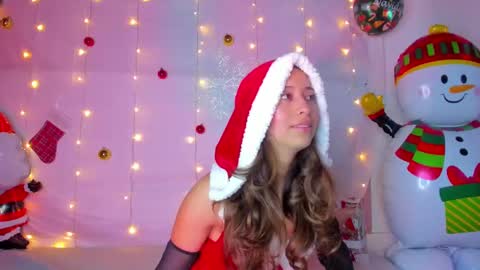 Snapshot of littlee_emma_ chatting on 12-31-24, 09:31 littlee_emma_ online show from 12-31-24, 09:31